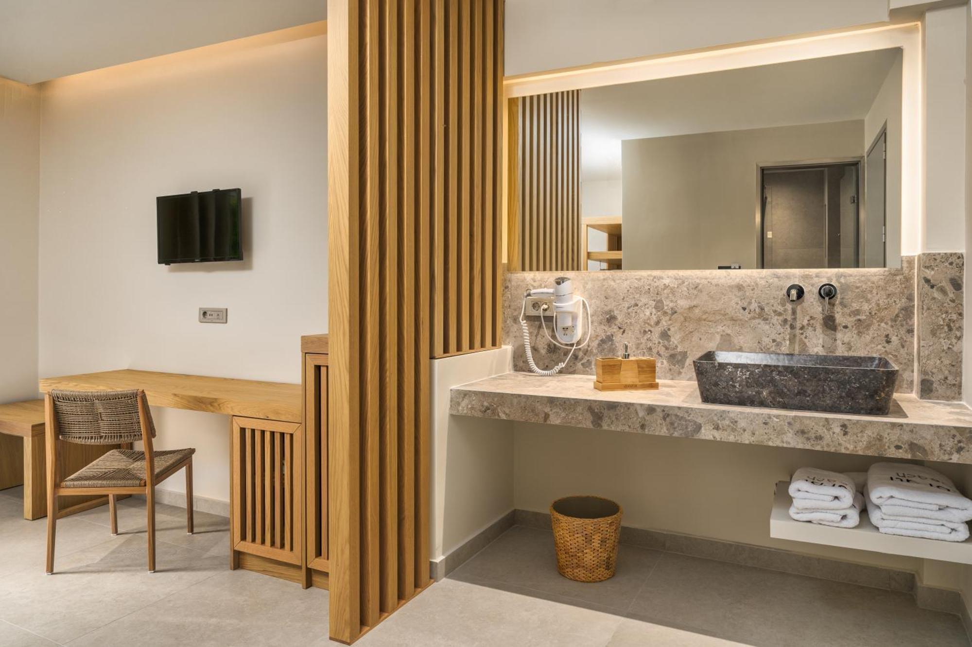 Corali Aparthotel *